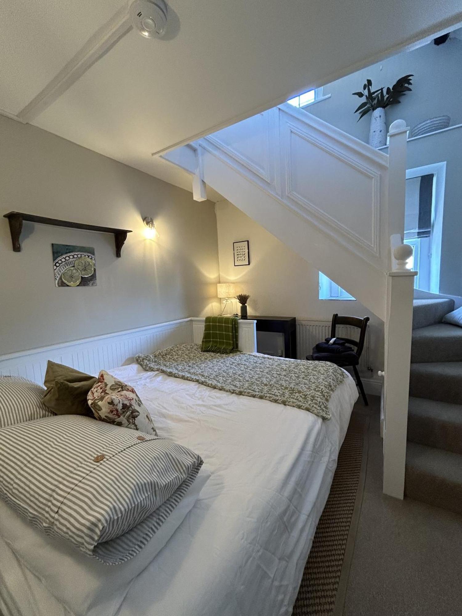 Bridport Town Centre Flat Leilighet Eksteriør bilde
